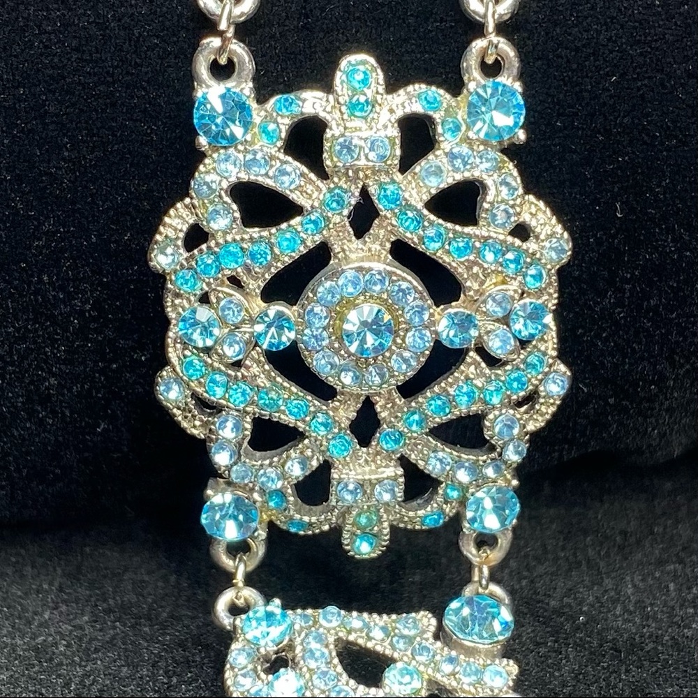 VLMC Vintage Victorian Style Bracelet / Aquamarine Colored / Blue / Adjustable - Picture 4 of 13